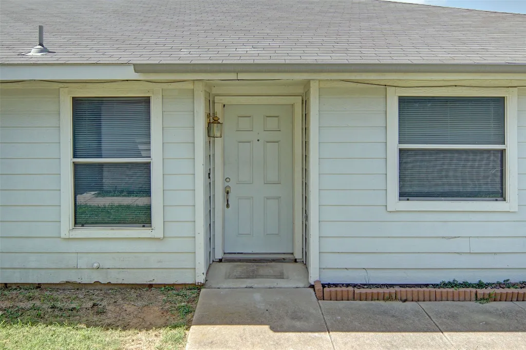 5206 Mountain Spring Trail Fort Worth TX 76123