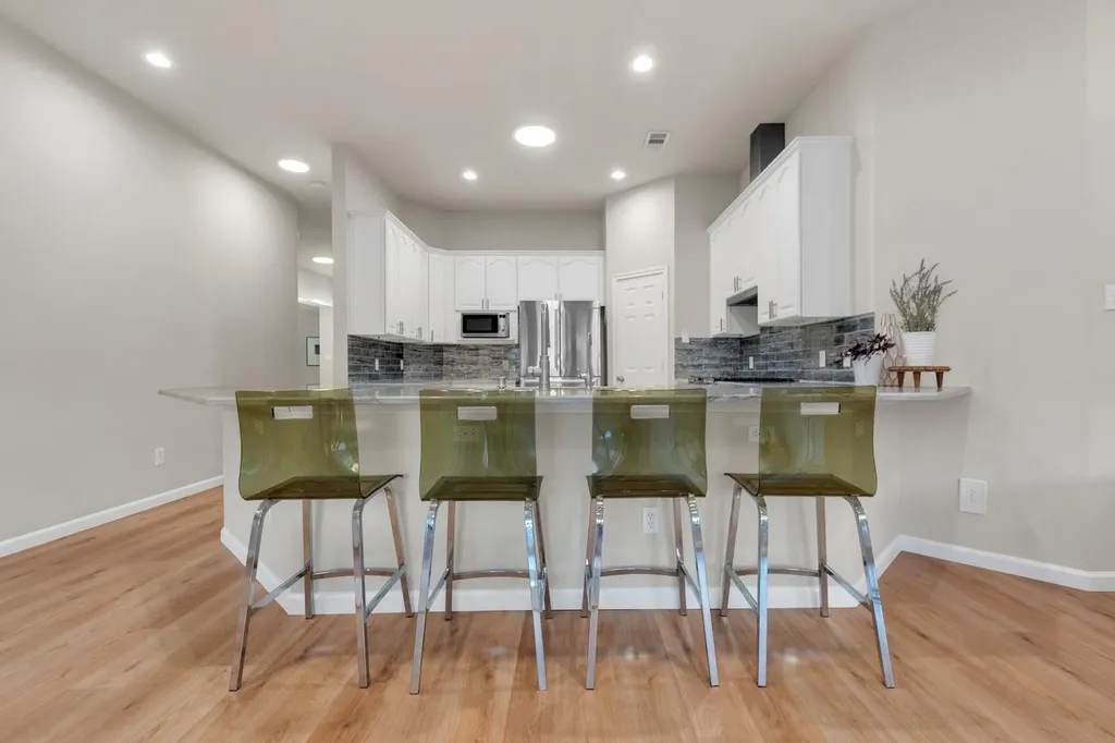 17324 Stedman Drive Dallas TX 75252