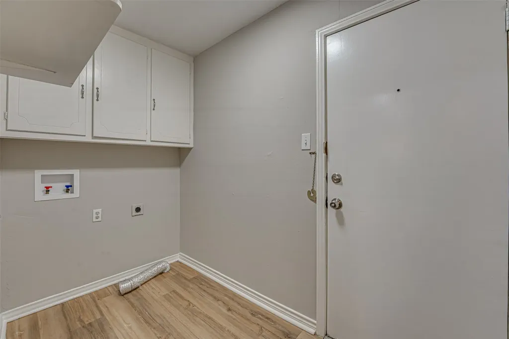 825 Branch Drive Garland TX 75041