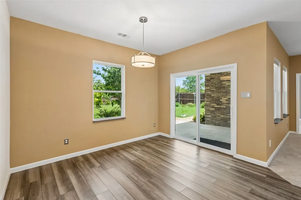 409 Stone Creek Boulevard Glenn Heights TX 75154