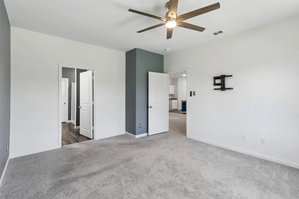 409 Stone Creek Boulevard Glenn Heights TX 75154