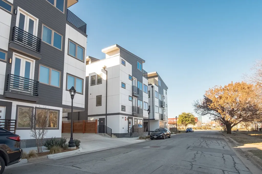 1118 Galveston Avenue Fort Worth TX 76104