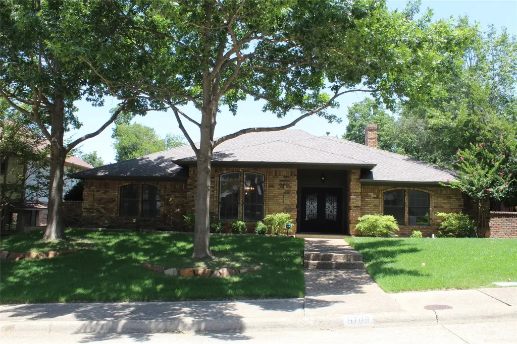 5709 Buffridge Trail Dallas TX 75252