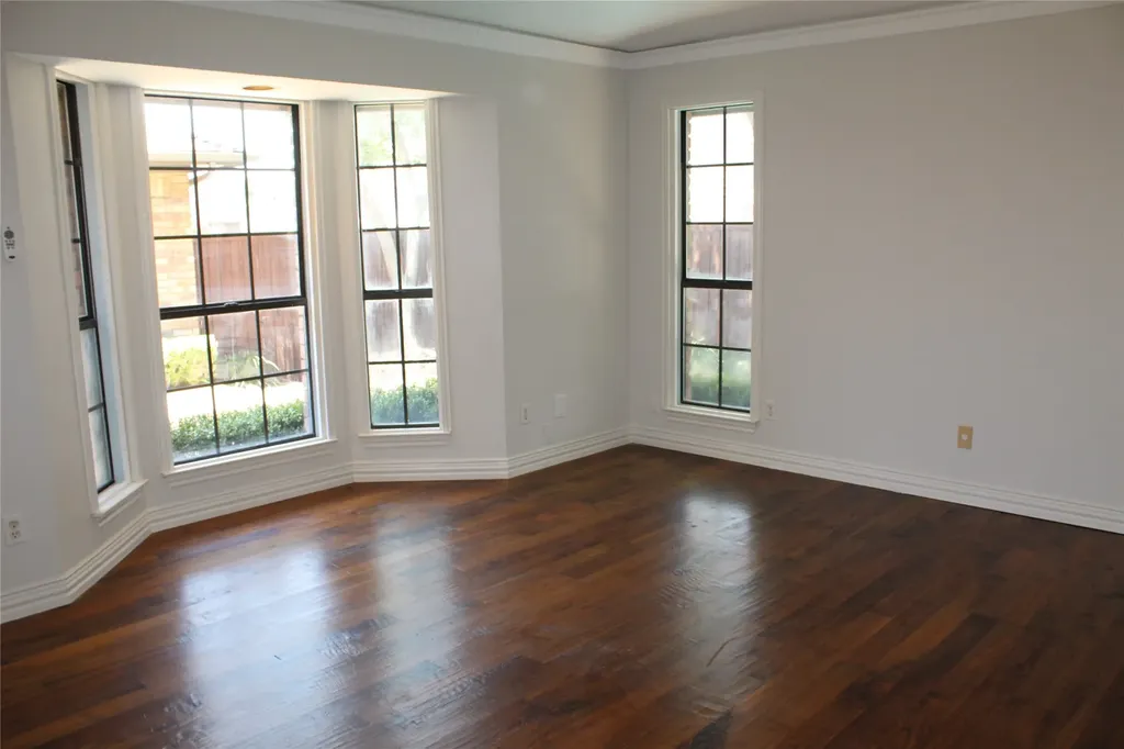 5709 Buffridge Trail Dallas TX 75252