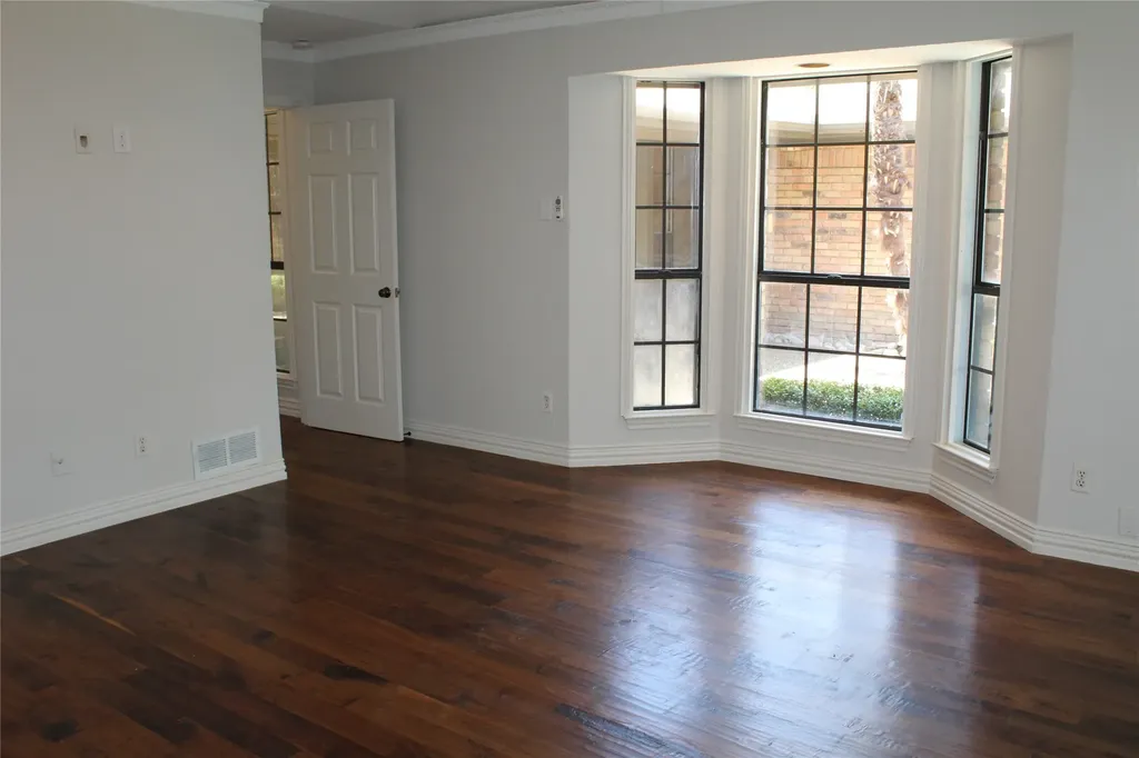 5709 Buffridge Trail Dallas TX 75252