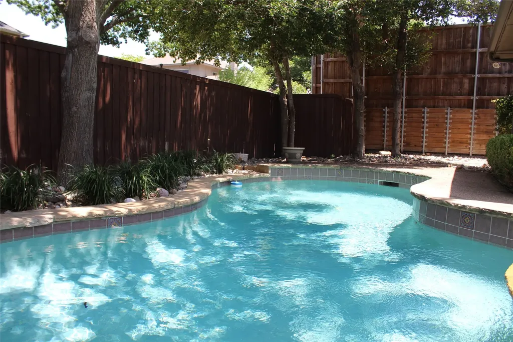5709 Buffridge Trail Dallas TX 75252