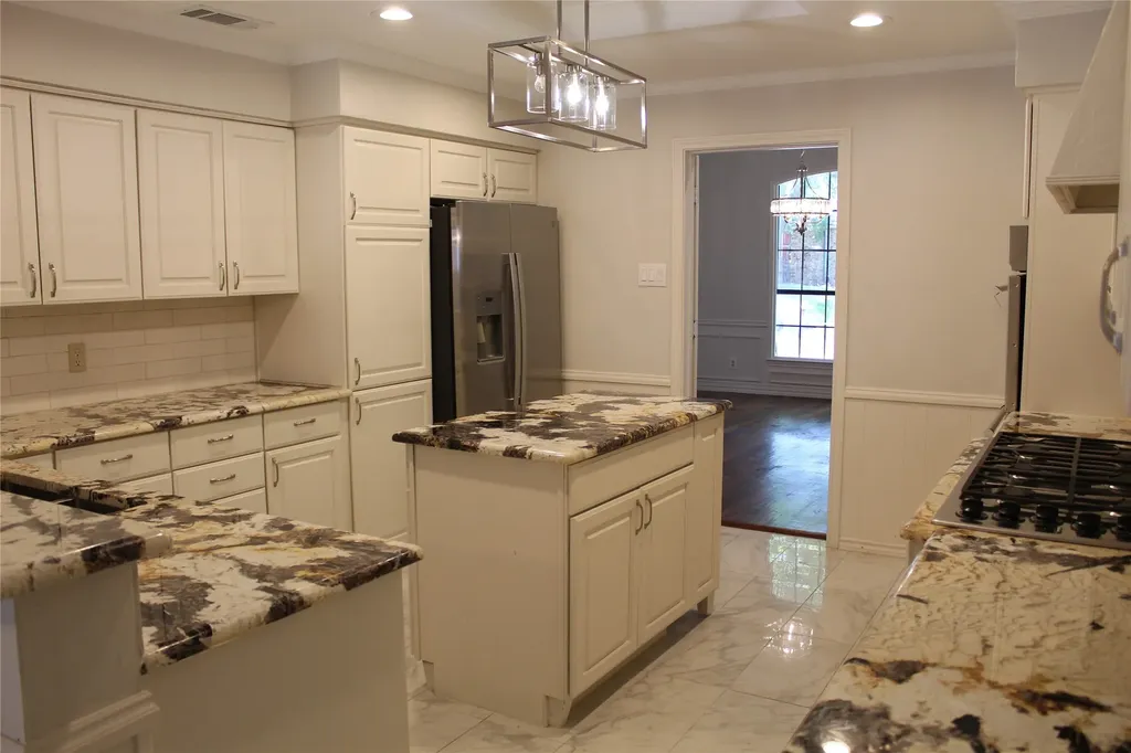 5709 Buffridge Trail Dallas TX 75252