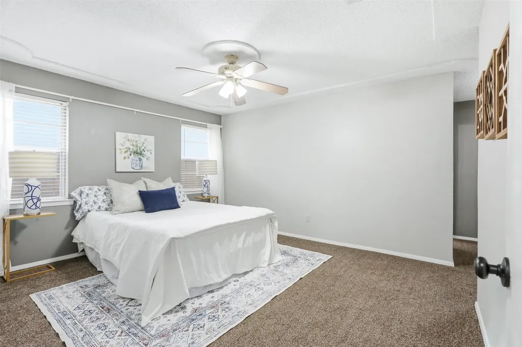 5536 Meadow Oak Street North Richland Hills TX 76180