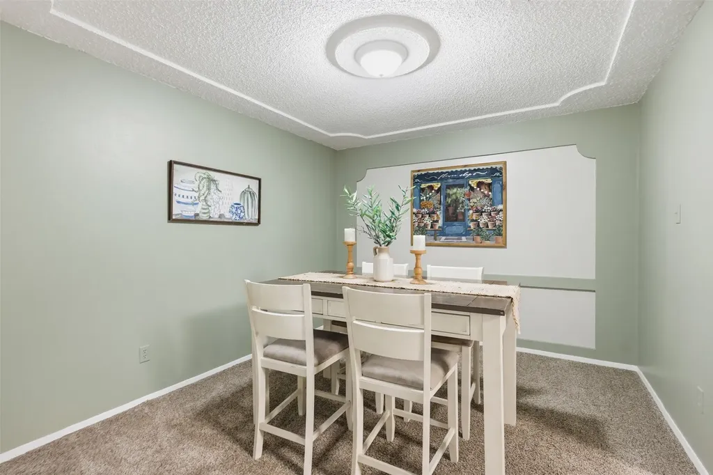 5536 Meadow Oak Street North Richland Hills TX 76180