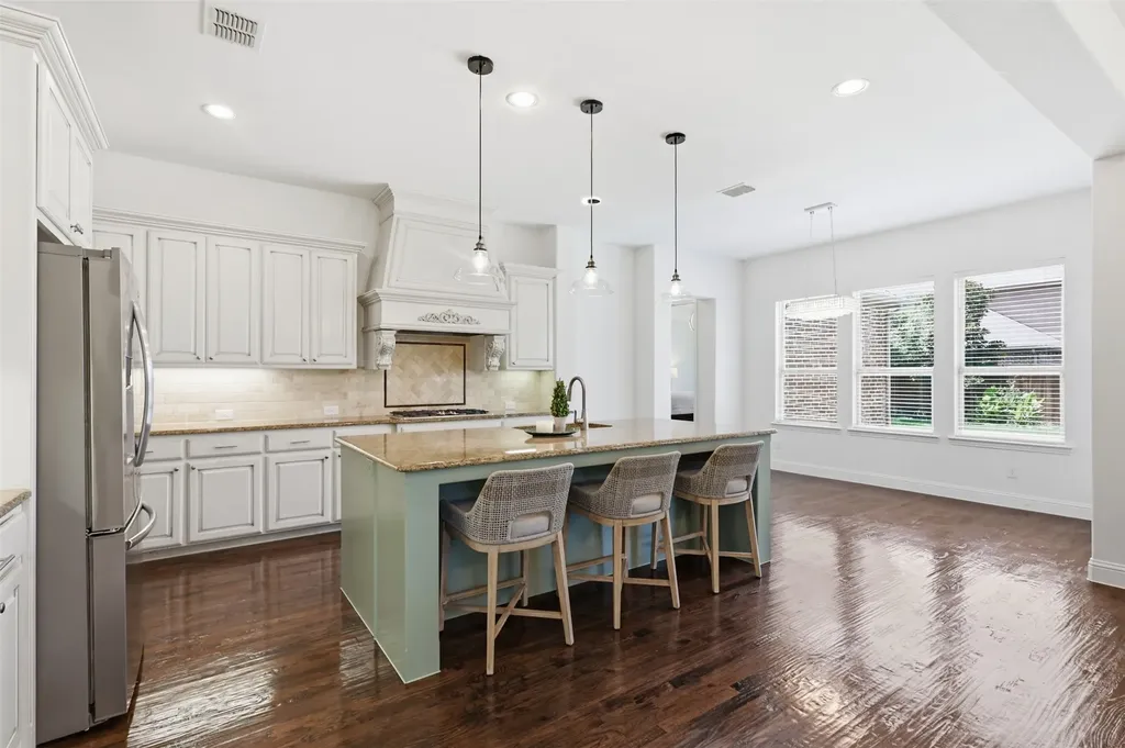 4625 Maverick Way Carrollton TX 75010