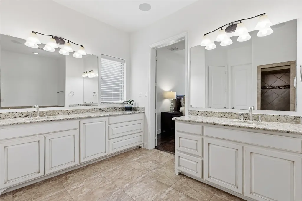 4625 Maverick Way Carrollton TX 75010