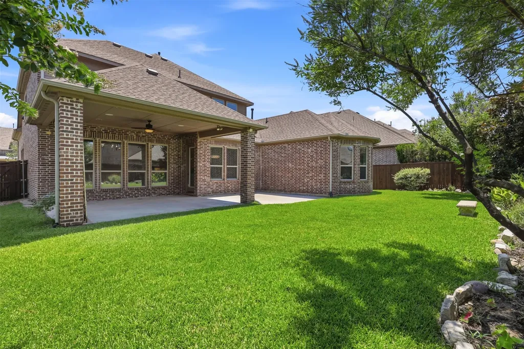 4625 Maverick Way Carrollton TX 75010