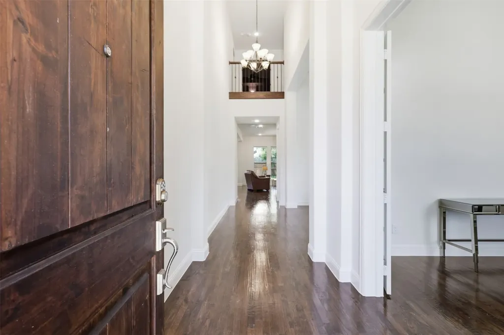4625 Maverick Way Carrollton TX 75010