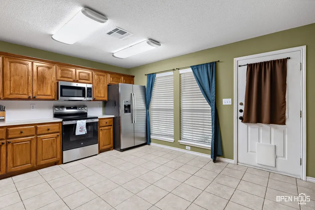 6015 Oakmonnt Drive Wichita Falls TX 76310