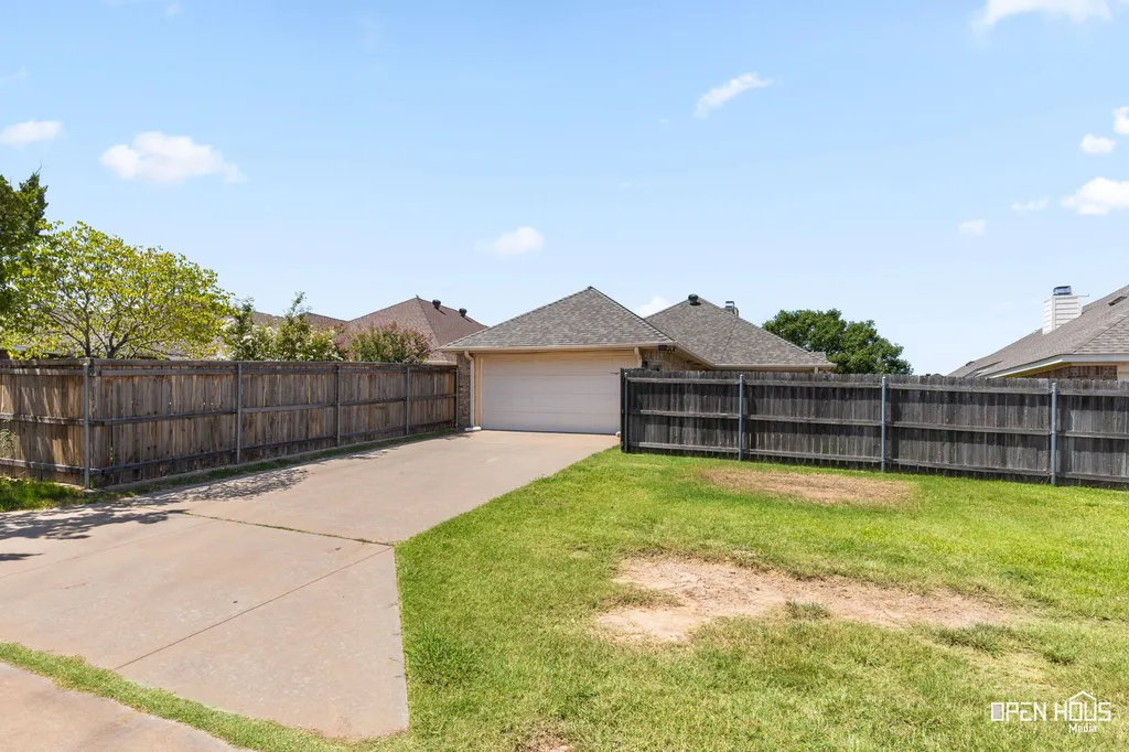 6015 Oakmonnt Drive Wichita Falls TX 76310