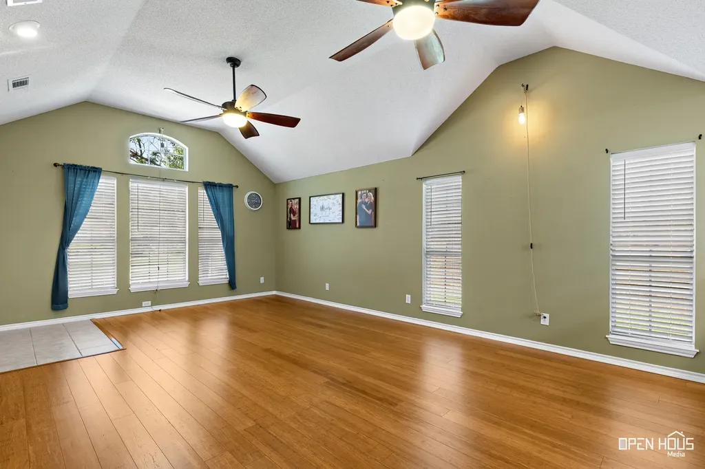 6015 Oakmonnt Drive Wichita Falls TX 76310