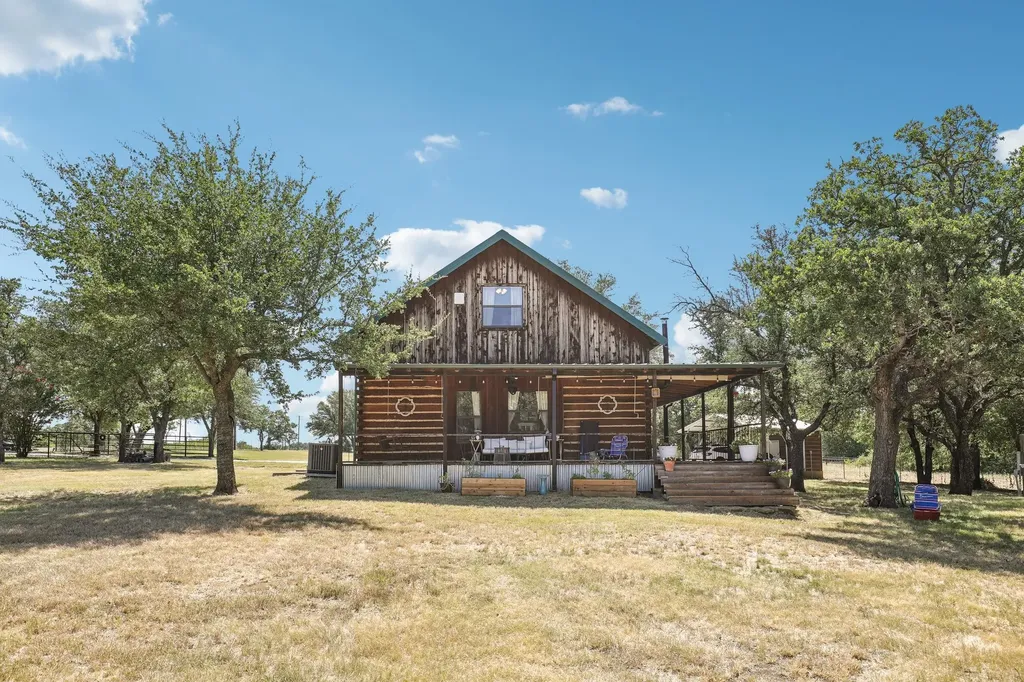194 County Road 3825 Bridgeport TX 76426