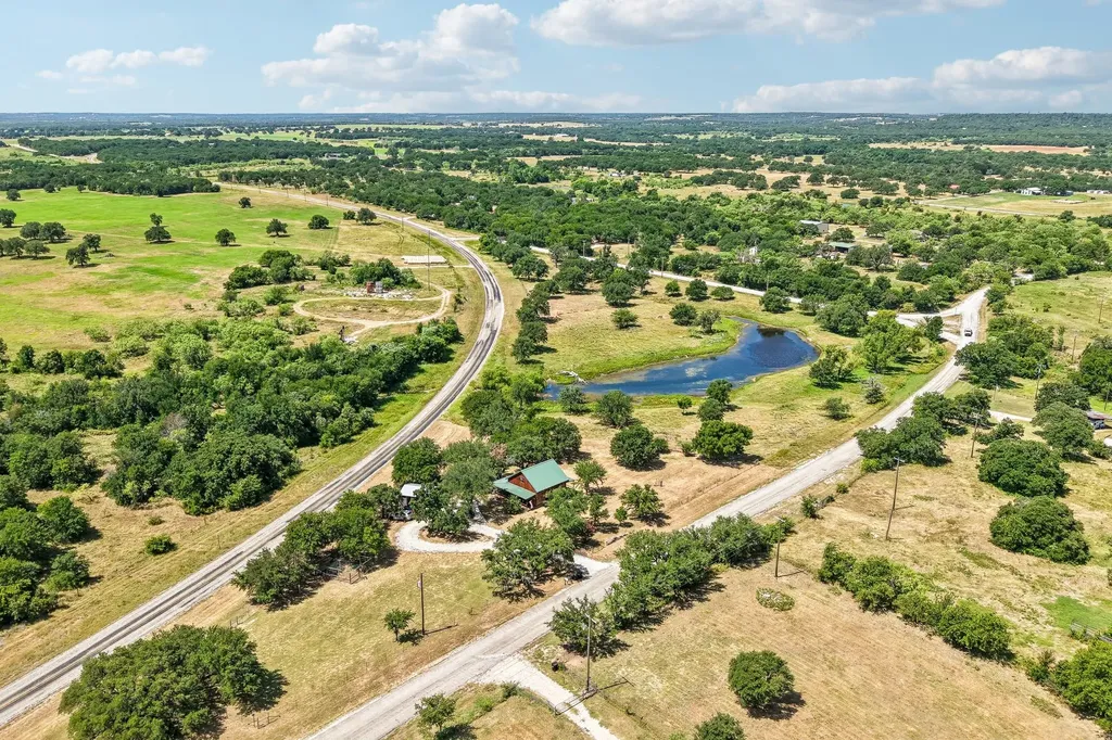 194 County Road 3825 Bridgeport TX 76426