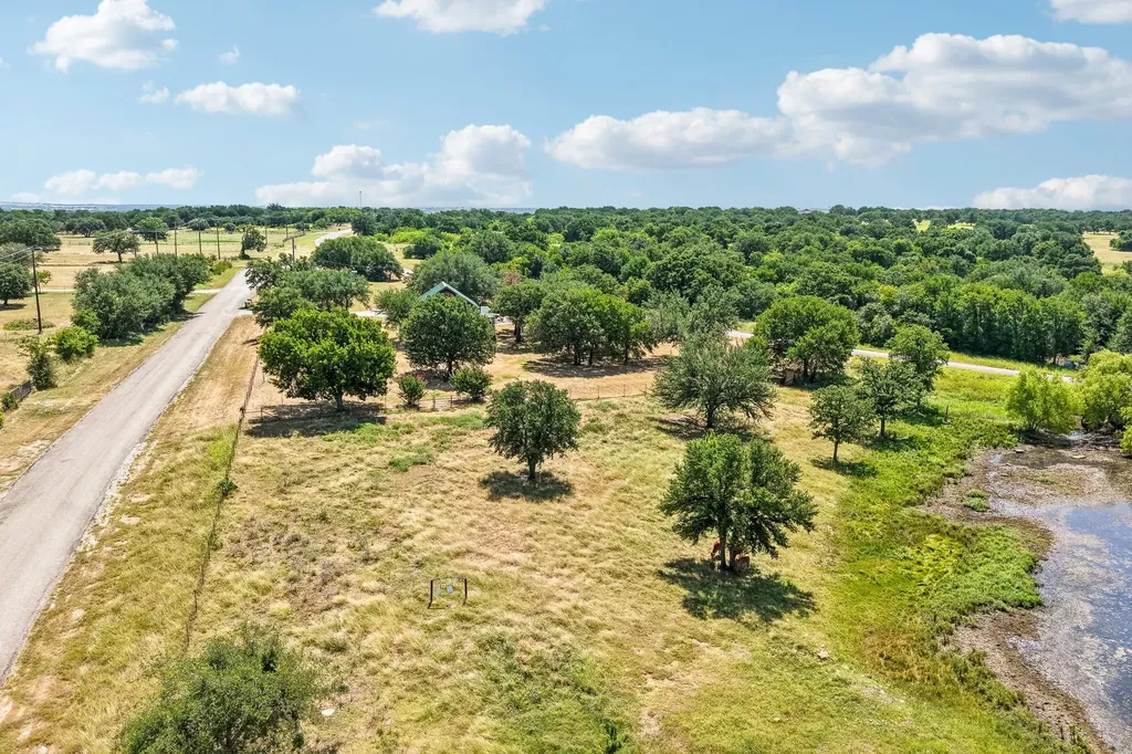 194 County Road 3825 Bridgeport TX 76426