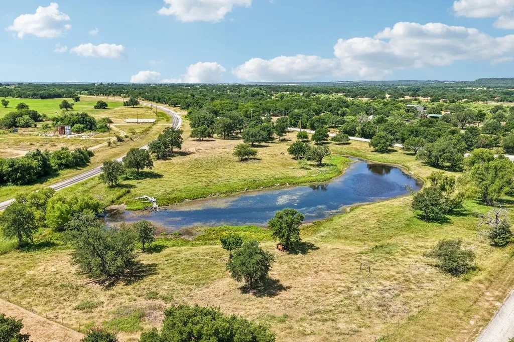 194 County Road 3825 Bridgeport TX 76426