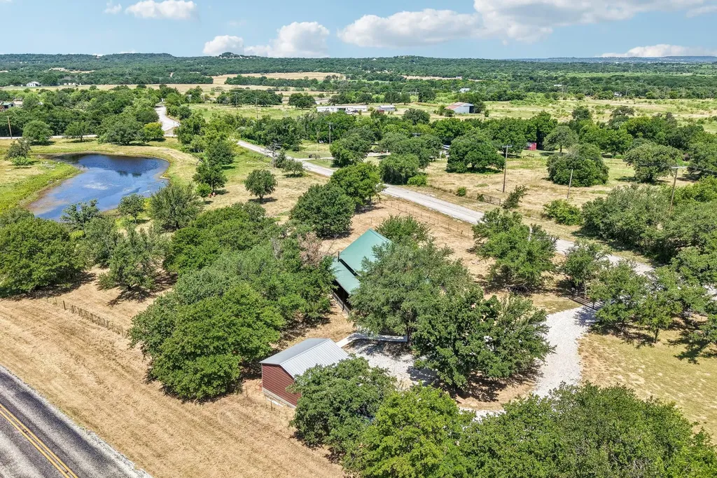 194 County Road 3825 Bridgeport TX 76426