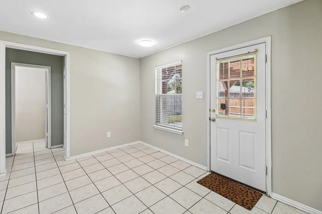 503 Angela Lane Euless TX 76039