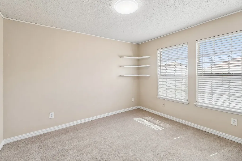 503 Angela Lane Euless TX 76039
