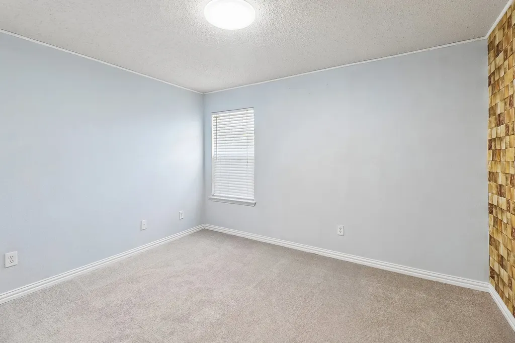 503 Angela Lane Euless TX 76039