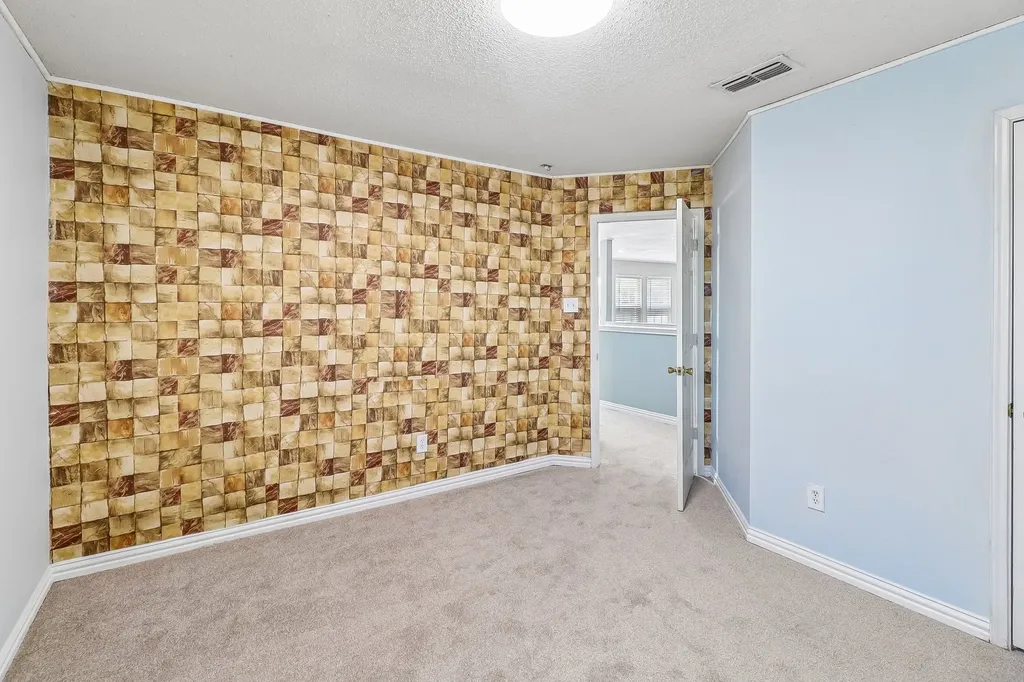 503 Angela Lane Euless TX 76039