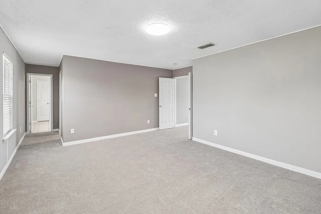 503 Angela Lane Euless TX 76039