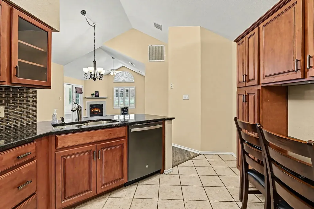 6172 Haley Lane Fort Worth TX 76132