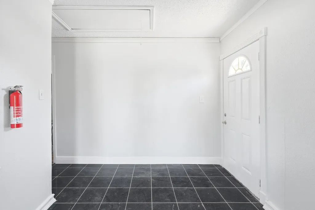 2930 Lancer Lane Garland TX 75044