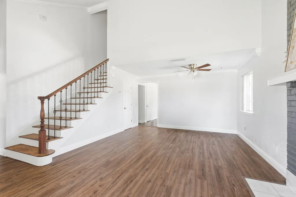 2930 Lancer Lane Garland TX 75044