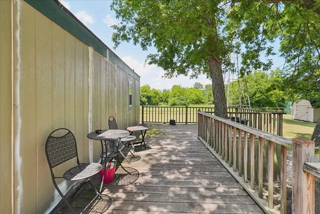 691 S State Highway 78 Bonham TX 75418