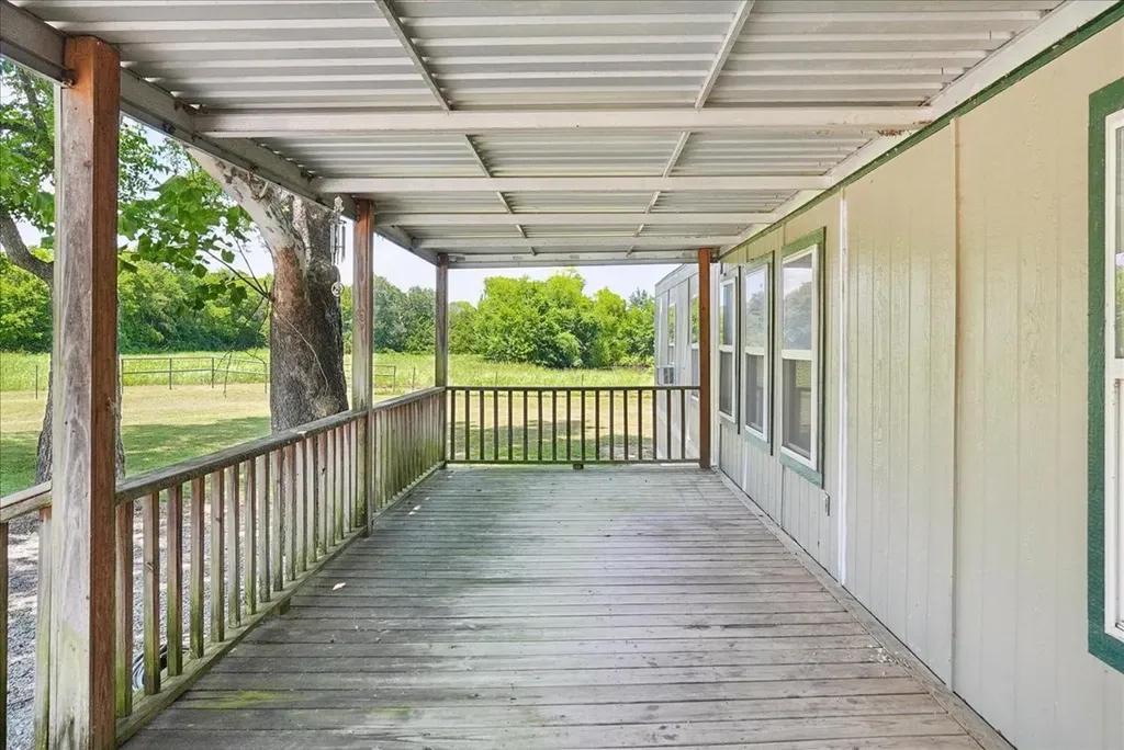 691 S State Highway 78 Bonham TX 75418
