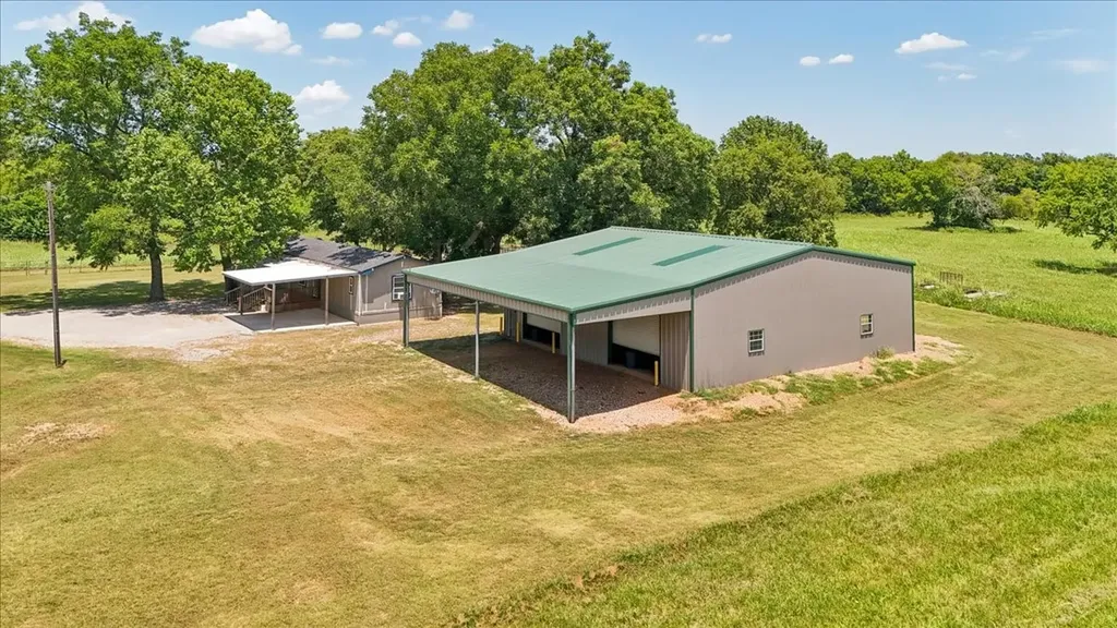 691 S State Highway 78 Bonham TX 75418
