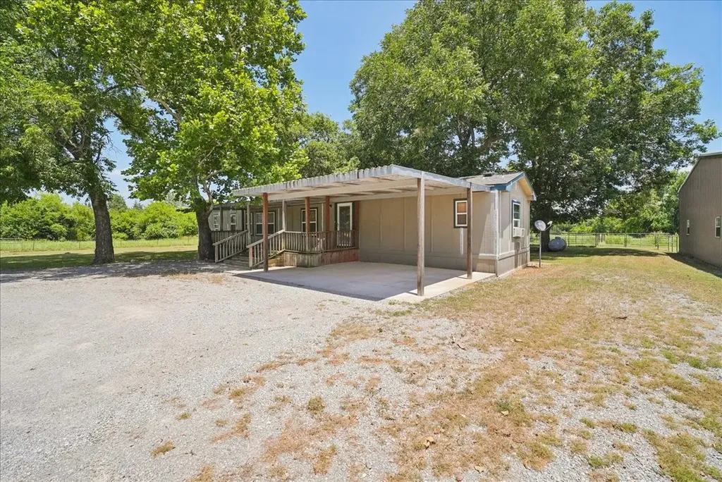691 S State Highway 78 Bonham TX 75418