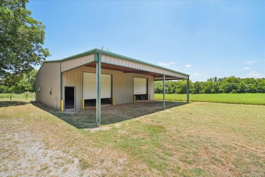 691 S State Highway 78 Bonham TX 75418