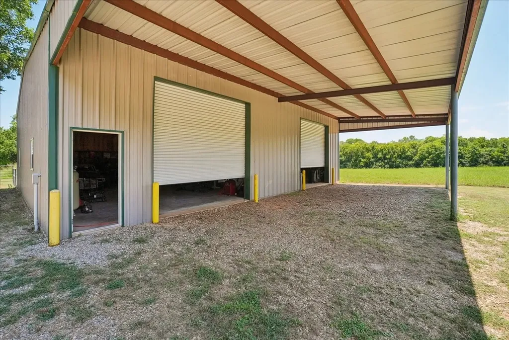 691 S State Highway 78 Bonham TX 75418
