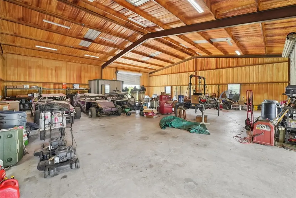 691 S State Highway 78 Bonham TX 75418