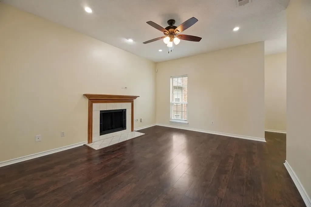 8600 Coppertowne Lane Dallas TX 75243
