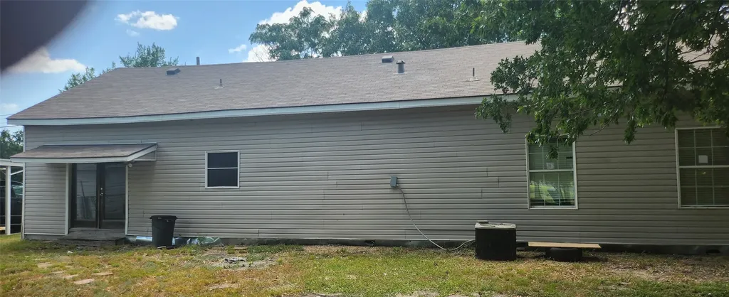 824 Carver Street Mesquite TX 75149