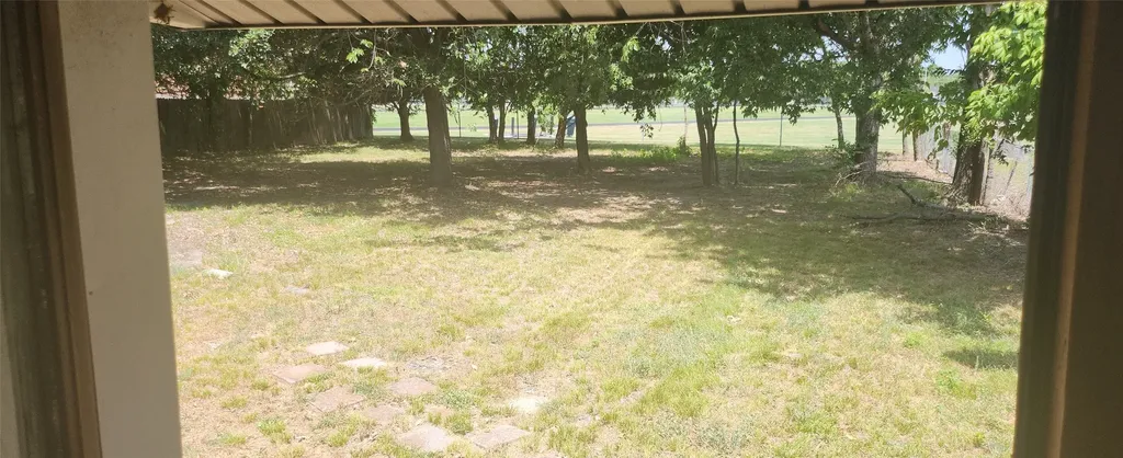 824 Carver Street Mesquite TX 75149