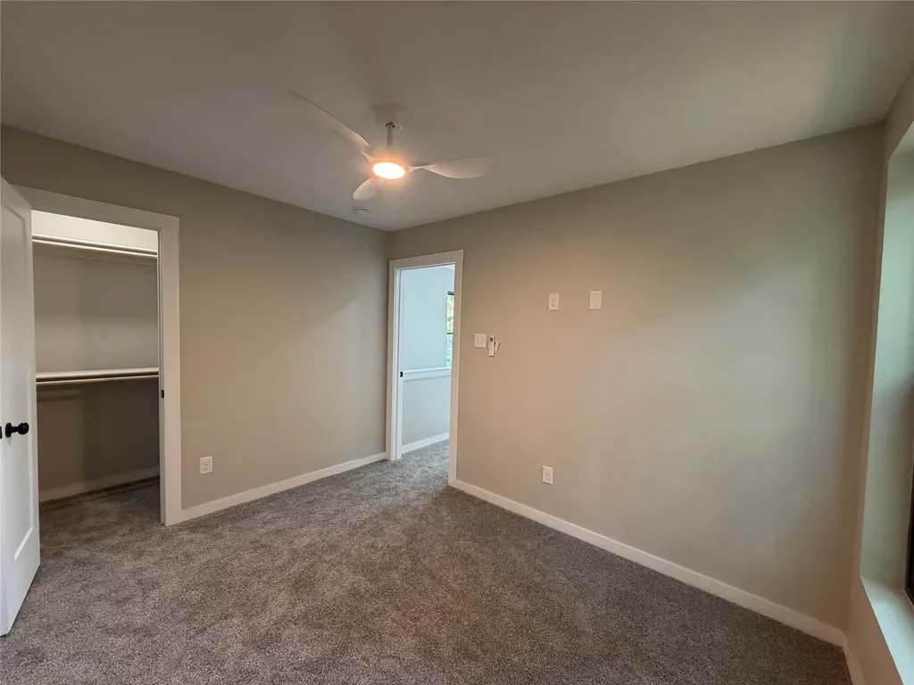 957 Woods Avenue Fort Worth TX 76102