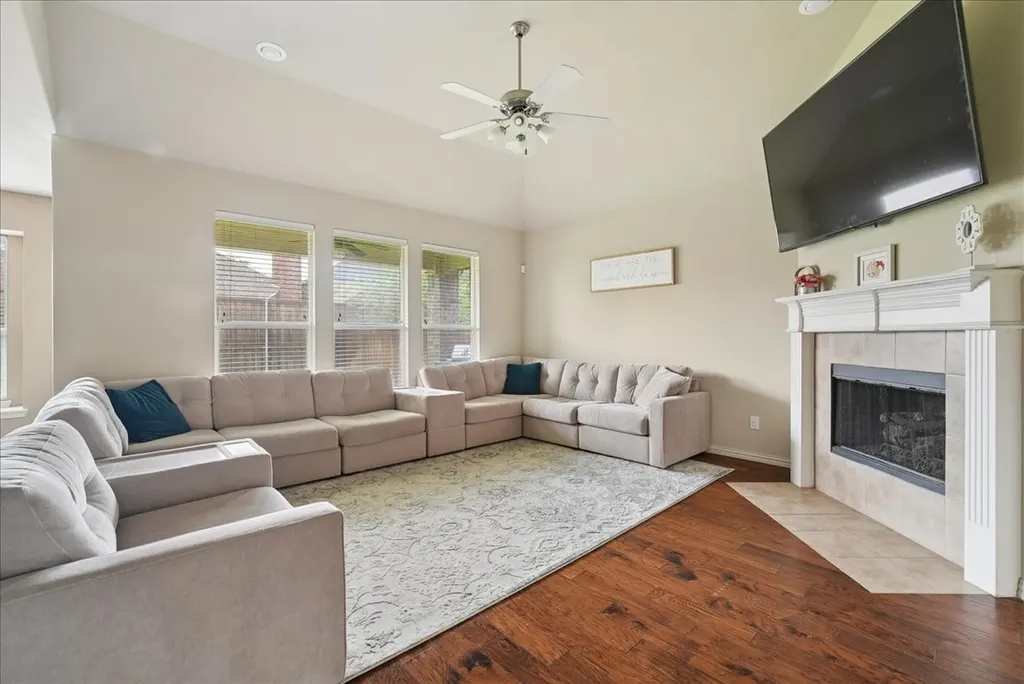 2605 Greyhawk Drive Little Elm TX 75068