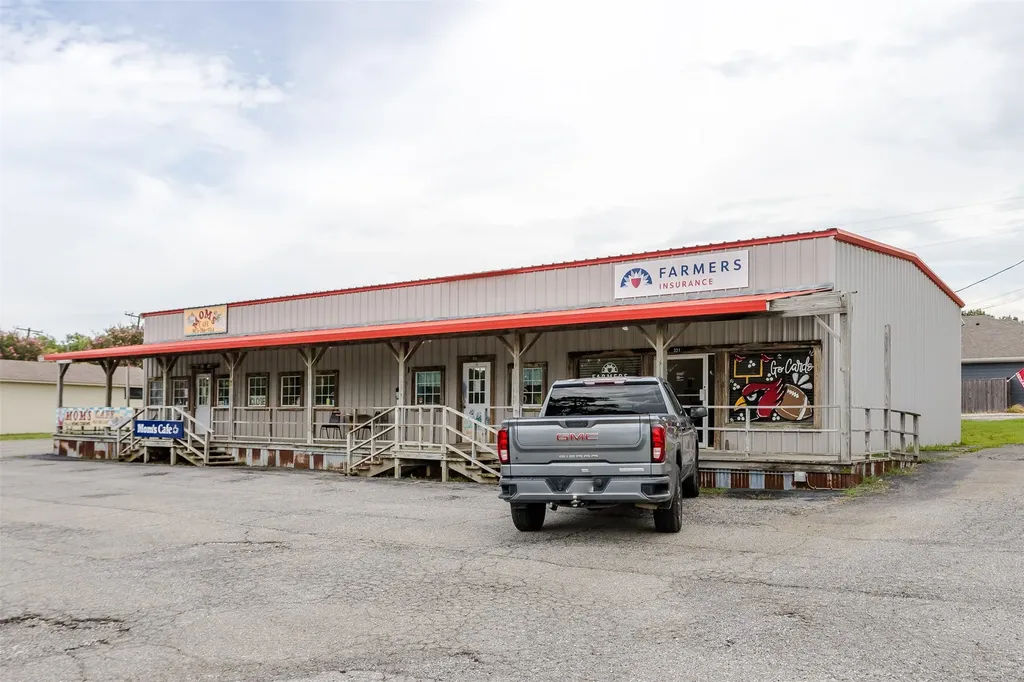 317 W Fm 120 Pottsboro TX 75076