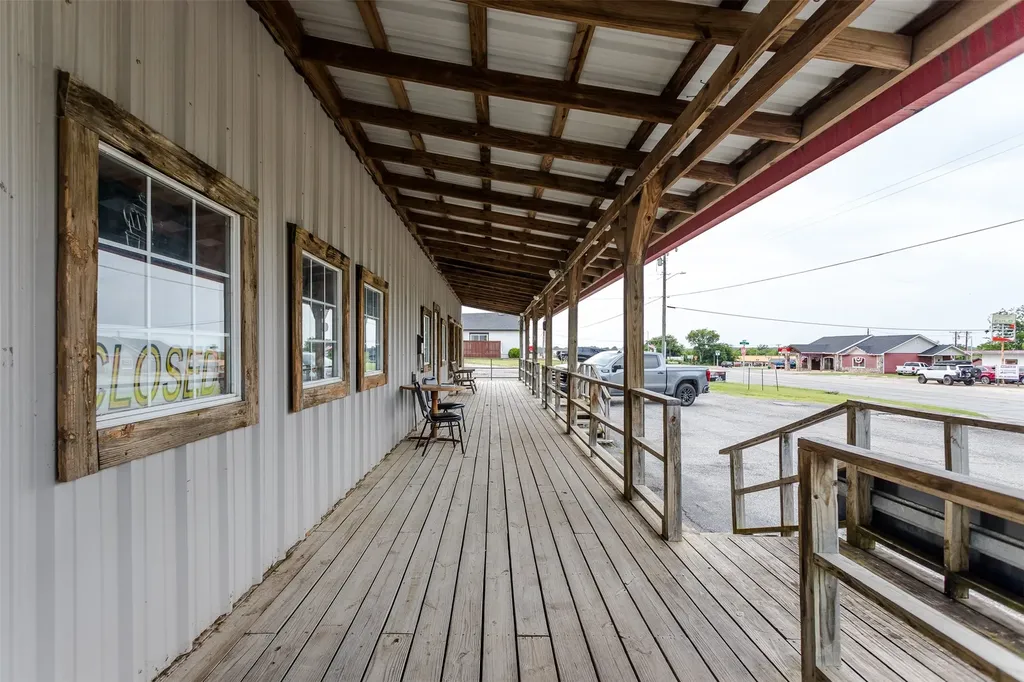 317 W Fm 120 Pottsboro TX 75076