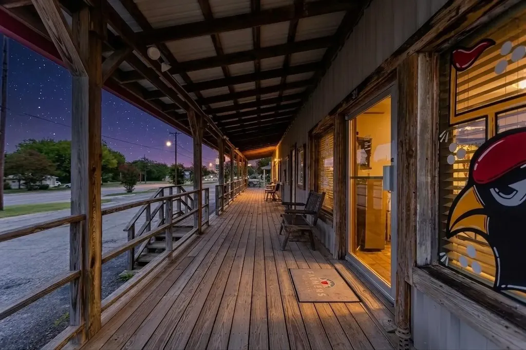 317 W Fm 120 Pottsboro TX 75076