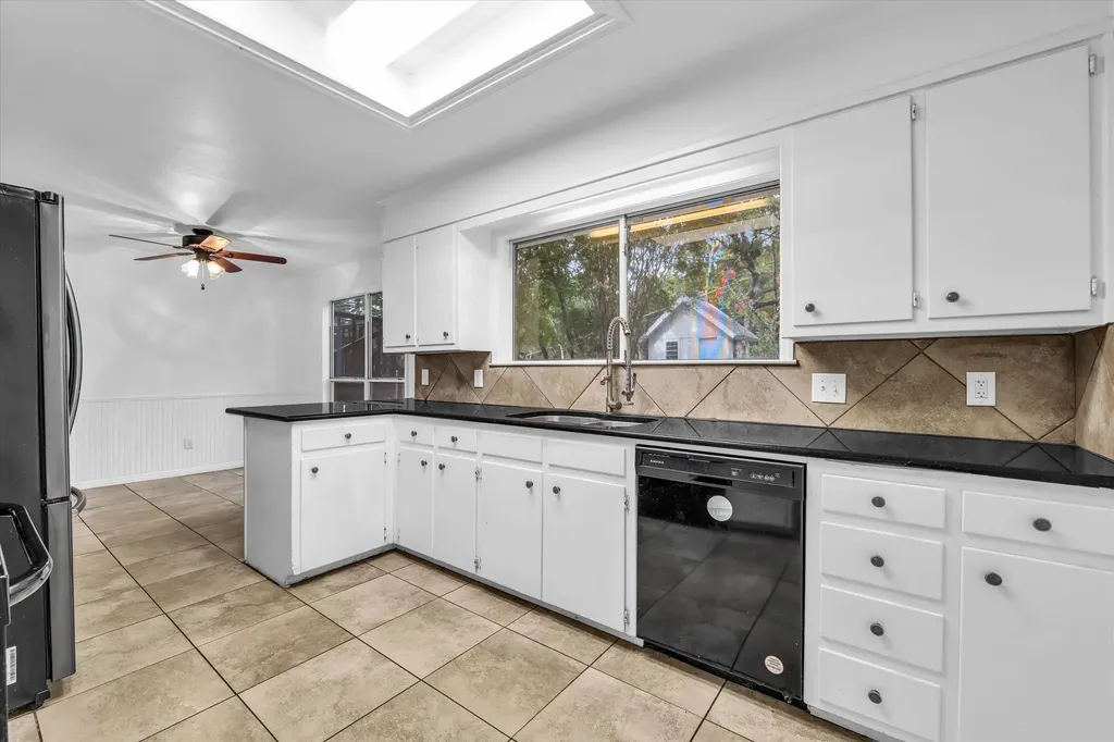 1133 Valley Ridge Drive Woodway TX 76712