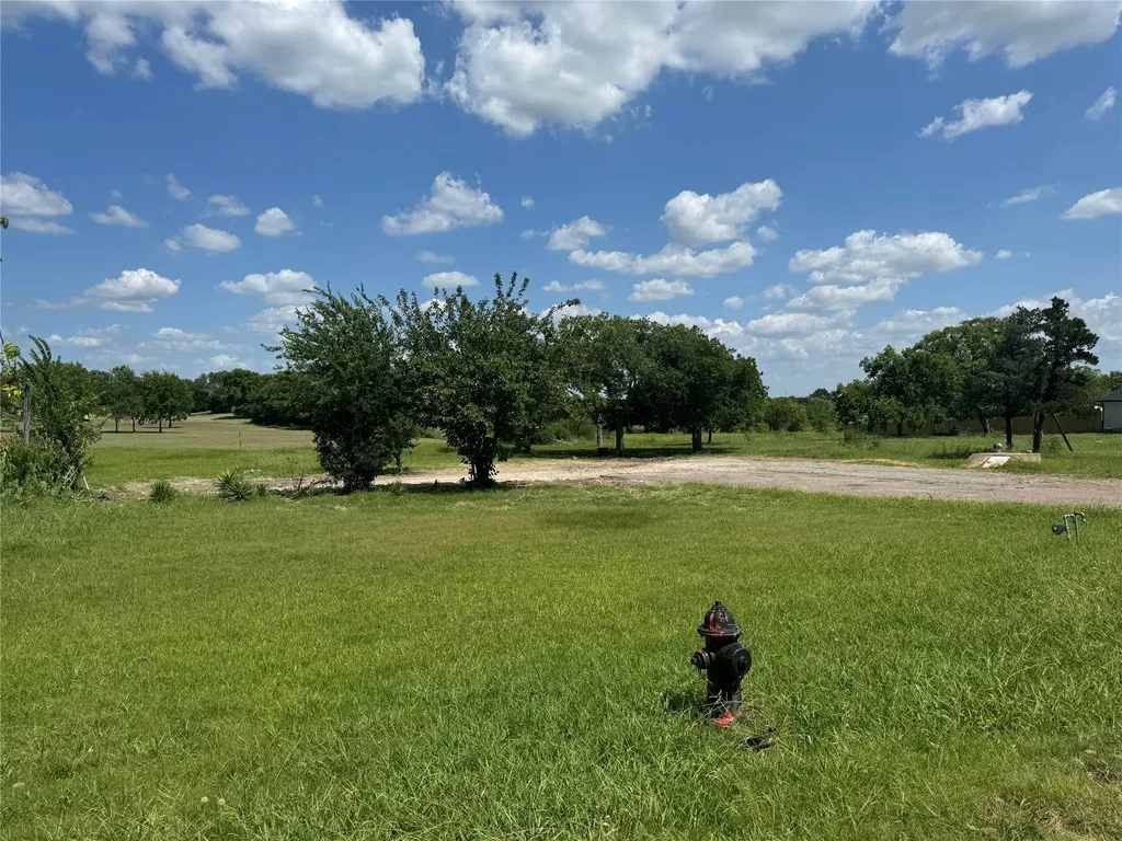 209 Mcelroy Street Southmayd TX 76273